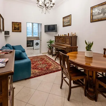 Exquilia & Garden At The Colosseum * 로마