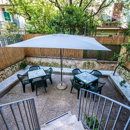 Apartment Exquilia & Garden *